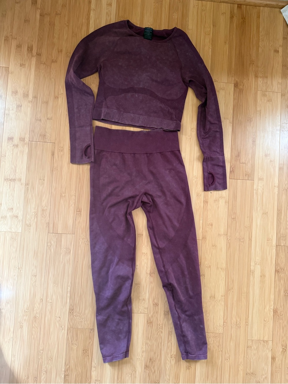 PINK Victoria's Secret Plum Seamless Legging & Crop Long-Sleeve Set